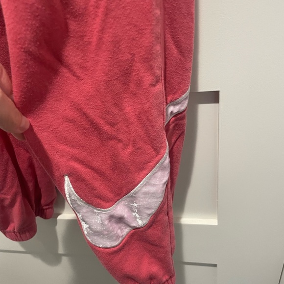Nike Pink Sweatpants with Nike Swoosh Velour Logo - Picture 8 of 12